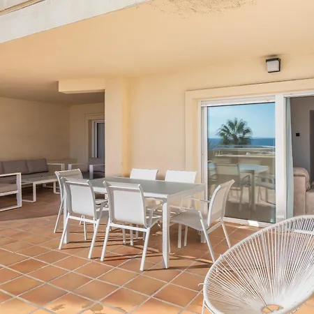 Right On The - 4br Seaview * Estepona
