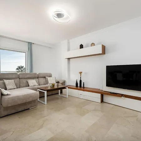 Apartment Right On The - 4br Seaview Estepona