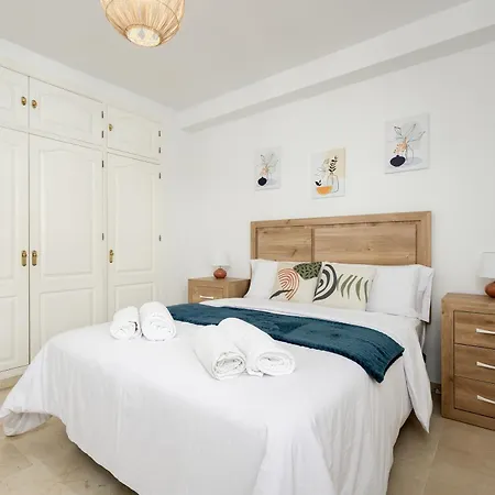 Right On The - 4br Seaview Apartment